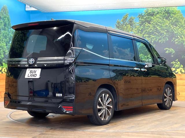 ヴォクシー ハイブリッドＳ－Ｚ　１０．５インチディスプレイオーディオ　全周囲カメラ　セーフティセンス　レーダークルーズ　禁煙車　両側電動ドア　電動リアゲート　ハーフレザーシート　コーナーセンサー　シートヒーター　ＥＴＣ　ドラレコ（18枚目）