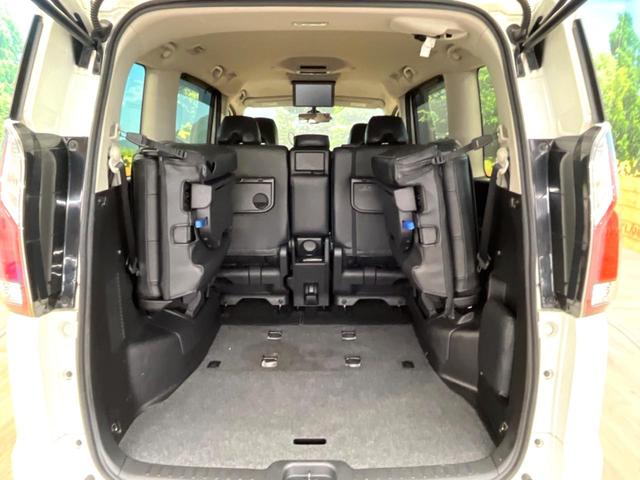 セレナ ハイウェイスター　ＶセレクションＩＩ　純正９型ナビ　両側電動ドア　後席モニター　全周囲カメラ　衝突被害軽減システム　レーダークルーズ　ドラレコ　コーナーセンサー　スマートキー　ＬＥＤヘッド　ビルトインＥＴＣ　純正１６インチアルミ（11枚目）