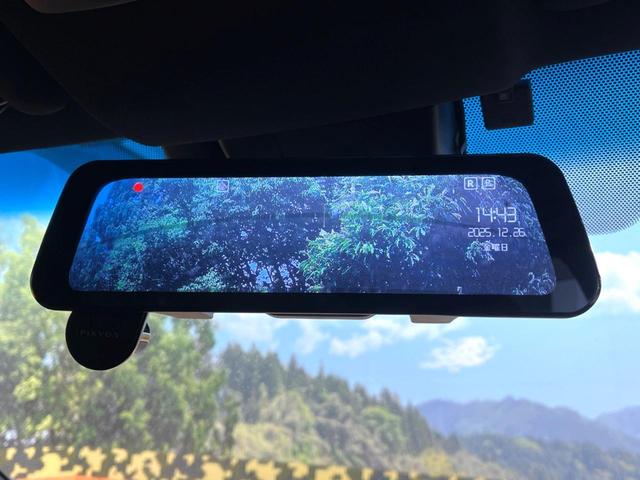 �y�f�W�^���C���i�[�~���[�z��Ȃ̑傫�ȉו��⓯��҂Ō�����m�F���Â炢���ł����S�I�J�������B�e�����ԗ�����̉f�������[���~���[���ɕ\���B�N���A�Ȏ��E�ŏ󋵂̊m�F���\�ł��I