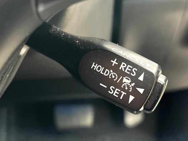 �y���[�_�[�N���[�Y�R���g���[���z�������H�ł̒��������s���y�ɁI�I�����ő��x��ۂN���[�Y�R���g���[�����A�Փˌy���V�X�e���ƘA�g���A�O���̎ԗ������m���ĎԊԂ�ۂ悤�ɑ��x���߂��Ă���܂��I�I