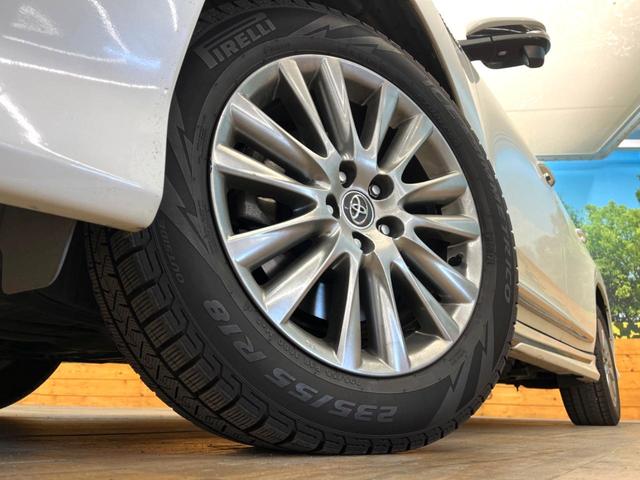 �y�����P�W�C���`�A���~�z�C�[���z�O�ςɃ}�b�`���������A���~�z�C�[���𑕒����Ă���܂��B�e��ЊO�A���~�z�C�[����A�X�^�b�h���X�^�C�����戵�����Ă���܂��B���񂲑��k����������