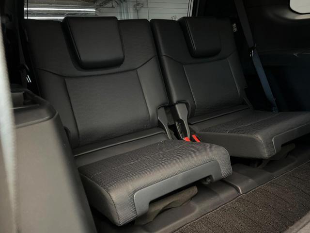 �������[���̃T�[�h�V�[�g�ł��B���ȕ������R���p�N�g�Ɏ��[�ł��A�L��ȉ׎��X�y�[�X�Ƃ��Ă��g�����������܂��I��Ԑl����ו��̗ʂȂǗ��p�V�[���ɍ��킹�ĂR��ڂ�L�����p�ł��A�Ƃ��Ă��֗���