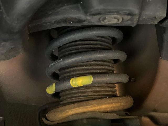 キックス Ｘ　ツートーンインテリアエディション　純正ＳＤナビ　禁煙車　全周囲カメラ　衝突被害軽減システム　レーダークルーズ　レザーシート　ドラレコ　コーナーセンサー　スマートキー　ＬＥＤヘッド　ビルトインＥＴＣ　純正１７インチアルミ　車線逸脱警報（20枚目）