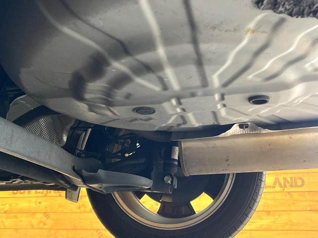 キックス Ｘ　ツートーンインテリアエディション　純正ＳＤナビ　禁煙車　全周囲カメラ　衝突被害軽減システム　レーダークルーズ　レザーシート　ドラレコ　コーナーセンサー　スマートキー　ＬＥＤヘッド　ビルトインＥＴＣ　純正１７インチアルミ　車線逸脱警報（21枚目）