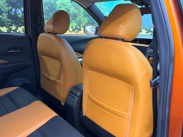 キックス Ｘ　ツートーンインテリアエディション　純正ＳＤナビ　禁煙車　全周囲カメラ　衝突被害軽減システム　レーダークルーズ　レザーシート　ドラレコ　コーナーセンサー　スマートキー　ＬＥＤヘッド　ビルトインＥＴＣ　純正１７インチアルミ　車線逸脱警報（33枚目）