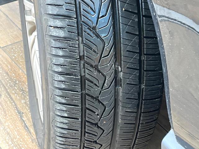 ハリアー Ｚ　レザーパッケージ　禁煙車　ＪＢＬサウンド　トヨタセーフティセンス　純正１２．３型ナビ　電動リアゲート　全周囲カメラ　ＥＴＣ２．０　ドラレコ　レザーシート　前席シートエアコン　コーナーセンサー　ＬＥＤヘッド（24枚目）