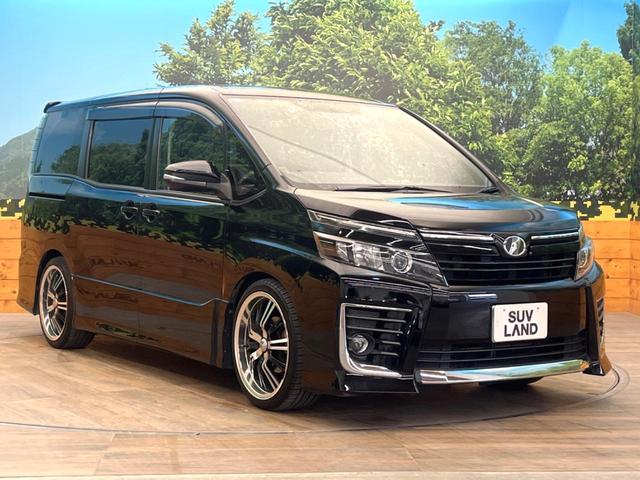 ヴォクシー ＺＳ　禁煙車　電動スライドドア　ＳＤナビ　後席モニター　バックカメラ　衝突被害軽減システム　レザーシート　スマートキー　ＬＥＤヘッド　ビルトインＥＴＣ　オートライト　デュアルエアコン　Ｂｌｕｅｔｏｏｔｈ（17枚目）