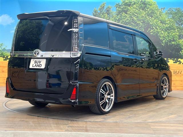 ヴォクシー ＺＳ　禁煙車　電動スライドドア　ＳＤナビ　後席モニター　バックカメラ　衝突被害軽減システム　レザーシート　スマートキー　ＬＥＤヘッド　ビルトインＥＴＣ　オートライト　デュアルエアコン　Ｂｌｕｅｔｏｏｔｈ（24枚目）