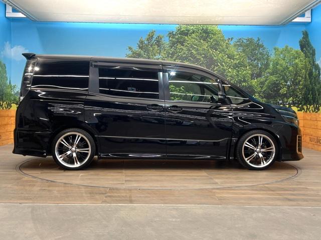 ヴォクシー ＺＳ　禁煙車　電動スライドドア　ＳＤナビ　後席モニター　バックカメラ　衝突被害軽減システム　レザーシート　スマートキー　ＬＥＤヘッド　ビルトインＥＴＣ　オートライト　デュアルエアコン　Ｂｌｕｅｔｏｏｔｈ（27枚目）