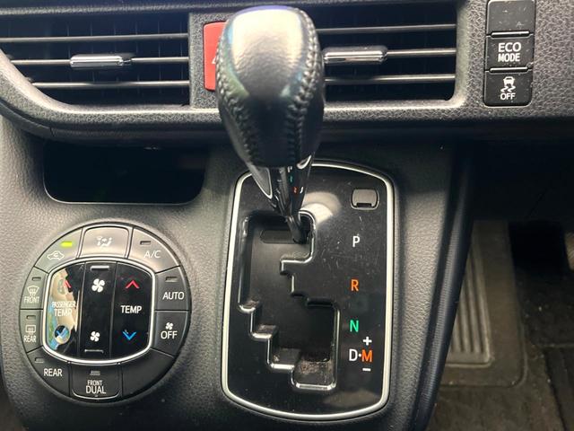 ヴォクシー ＺＳ　禁煙車　電動スライドドア　ＳＤナビ　後席モニター　バックカメラ　衝突被害軽減システム　レザーシート　スマートキー　ＬＥＤヘッド　ビルトインＥＴＣ　オートライト　デュアルエアコン　Ｂｌｕｅｔｏｏｔｈ（40枚目）