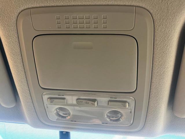 ヴォクシー ＺＳ　禁煙車　電動スライドドア　ＳＤナビ　後席モニター　バックカメラ　衝突被害軽減システム　レザーシート　スマートキー　ＬＥＤヘッド　ビルトインＥＴＣ　オートライト　デュアルエアコン　Ｂｌｕｅｔｏｏｔｈ（51枚目）