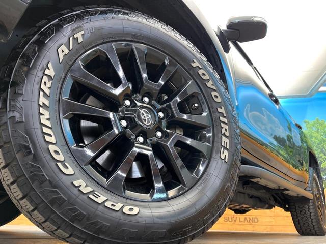 �y�����P�W�C���`�A���~�z�C�[���z�O�ςɃ}�b�`���������A���~�z�C�[���𑕒����Ă���܂��B�e��ЊO�A���~�z�C�[����A�X�^�b�h���X�^�C�����戵�����Ă���܂��B���񂲑��k����������