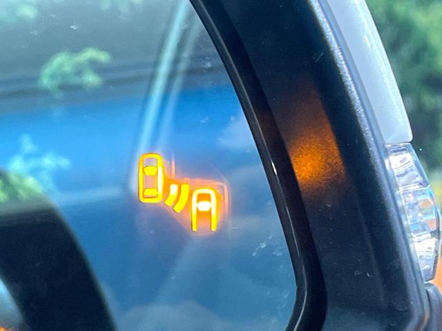 �y�u���C���h�X�|�b�g���j�^�[�z���s���A�h�A�~���[�̎��p�ɂȂ�₷���ӏ��Ɍ㑱�Ԃ��ڋ߂���ƃT�C�h�~���[�̃����Y�Ɍx����\���I�h���C�o�[�ɒ��ӊ��N�����Ă���܂��B