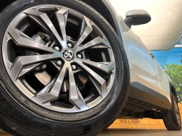 �y�����P�W�C���`�A���~�z�C�[���z�O�ςɃ}�b�`���������A���~�z�C�[���𑕒����Ă���܂��B�e��ЊO�A���~�z�C�[����A�X�^�b�h���X�^�C�����戵�����Ă���܂��B���񂲑��k����������