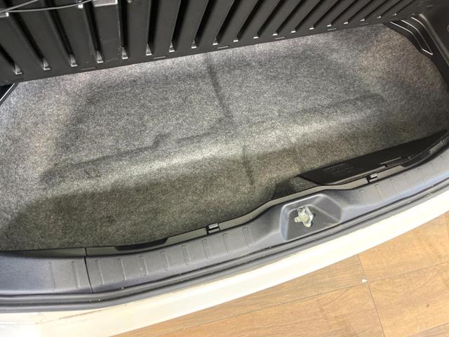 ヴォクシー ＺＳ　煌　禁煙車　純正８インチナビ　両側電動スライド　バックカメラ　セーフティセンス　クルーズコントロール　オートマチックハイビーム　ドラレコ　スマートキー　ＬＥＤヘッド　ＥＴＣ　純正１６インチアルミ（56枚目）