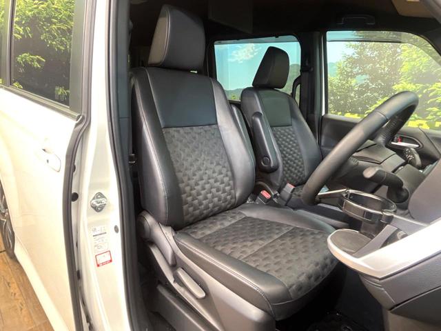 ヴォクシー ハイブリッドＳ－Ｚ　禁煙車　メーカー純正１０．５インチナビ　両側電動ドア　後席モニター　全周囲カメラ　セーフティセンス　レーダークルーズ　パワーバックドア　ドラレコ　ＬＥＤヘッド　ＥＴＣ　純正１７インチアルミ（8枚目）