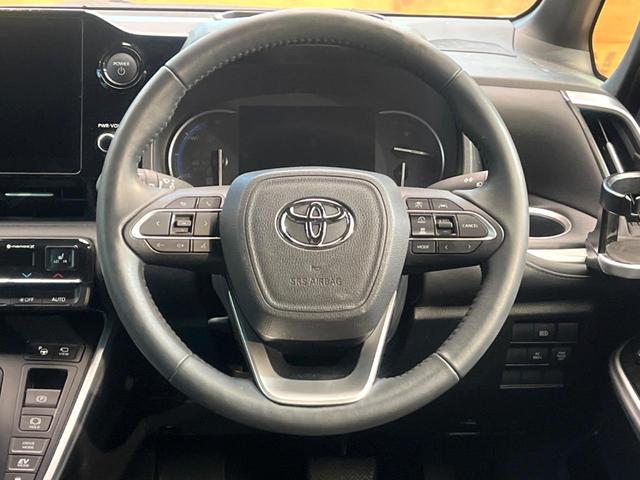 ヴォクシー ハイブリッドＳ－Ｚ　禁煙車　メーカー純正１０．５インチナビ　両側電動ドア　後席モニター　全周囲カメラ　セーフティセンス　レーダークルーズ　パワーバックドア　ドラレコ　ＬＥＤヘッド　ＥＴＣ　純正１７インチアルミ（12枚目）
