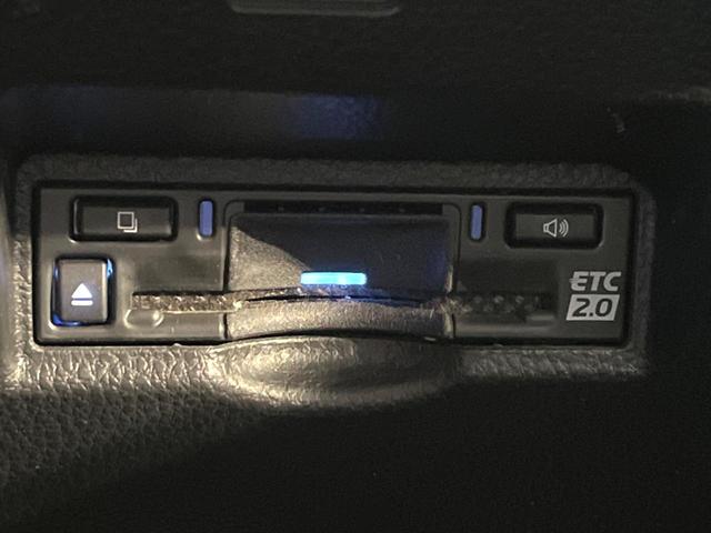 ヴォクシー ハイブリッドＳ－Ｚ　禁煙車　メーカー純正１０．５インチナビ　両側電動ドア　後席モニター　全周囲カメラ　セーフティセンス　レーダークルーズ　パワーバックドア　ドラレコ　ＬＥＤヘッド　ＥＴＣ　純正１７インチアルミ（40枚目）