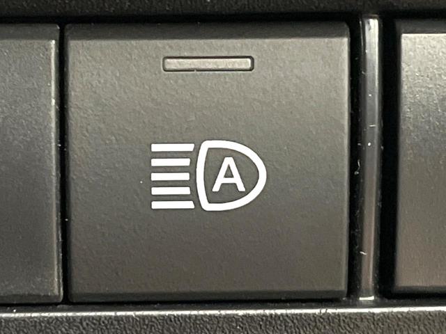 ヴォクシー ハイブリッドＳ－Ｚ　禁煙車　メーカー純正１０．５インチナビ　両側電動ドア　後席モニター　全周囲カメラ　セーフティセンス　レーダークルーズ　パワーバックドア　ドラレコ　ＬＥＤヘッド　ＥＴＣ　純正１７インチアルミ（58枚目）