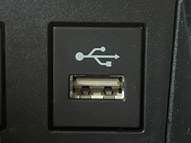 ヴォクシー ハイブリッドＳ－Ｚ　禁煙車　メーカー純正１０．５インチナビ　両側電動ドア　後席モニター　全周囲カメラ　セーフティセンス　レーダークルーズ　パワーバックドア　ドラレコ　ＬＥＤヘッド　ＥＴＣ　純正１７インチアルミ（66枚目）