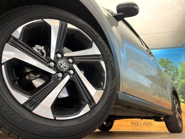 ライズ Ｚ　禁煙車　全周囲カメラ　トヨタセーフティ　レーダークルーズ　ドラレコ　コーナーセンサー　スマートキー　ＬＥＤヘッド　ビルトインＥＴＣ　純正１７インチアルミ　車線逸脱警報　オートライト（13枚目）