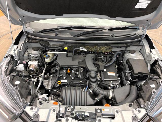 ライズ Ｚ　禁煙車　全周囲カメラ　トヨタセーフティ　レーダークルーズ　ドラレコ　コーナーセンサー　スマートキー　ＬＥＤヘッド　ビルトインＥＴＣ　純正１７インチアルミ　車線逸脱警報　オートライト（18枚目）