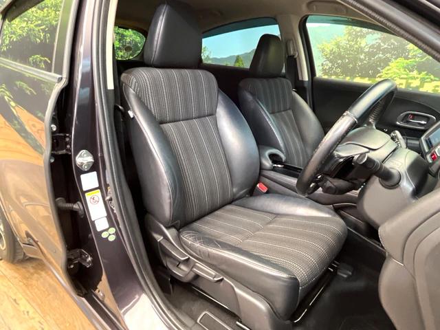 ヴェゼル ハイブリッドＺ　禁煙車　純正８インチナビ　バックカメラ　寒冷地仕様　シティブレーキアクティブシステム　ハーフレザーシート　ドラレコ　コーナーセンサー　スマートキー　ＬＥＤヘッド　ルーフレール　ＥＴＣ　クルコン（8枚目）