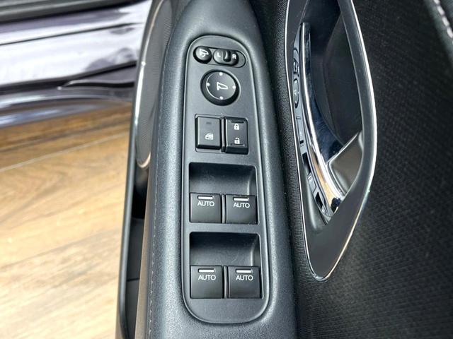 ヴェゼル ハイブリッドＺ　禁煙車　純正８インチナビ　バックカメラ　寒冷地仕様　シティブレーキアクティブシステム　ハーフレザーシート　ドラレコ　コーナーセンサー　スマートキー　ＬＥＤヘッド　ルーフレール　ＥＴＣ　クルコン（66枚目）