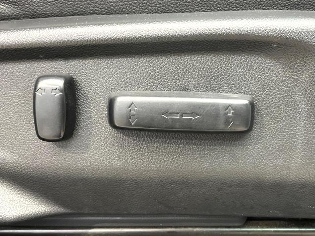 ヴェゼル ハイブリッドＲＳ・ホンダセンシング　禁煙車　純正７インチナビ　バックカメラ　ホンダセンシング　ハーフレザーシート　ドラレコ　スマートキー　ＬＥＤヘッド　ビルトインＥＴＣ　純正１８インチアルミ　車線逸脱警報　オートライト（6枚目）