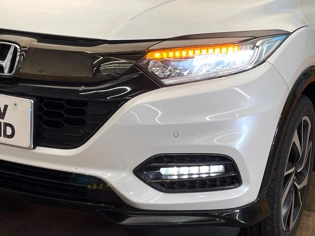 ヴェゼル ハイブリッドＲＳ・ホンダセンシング　禁煙車　純正７インチナビ　バックカメラ　ホンダセンシング　ハーフレザーシート　ドラレコ　スマートキー　ＬＥＤヘッド　ビルトインＥＴＣ　純正１８インチアルミ　車線逸脱警報　オートライト（12枚目）