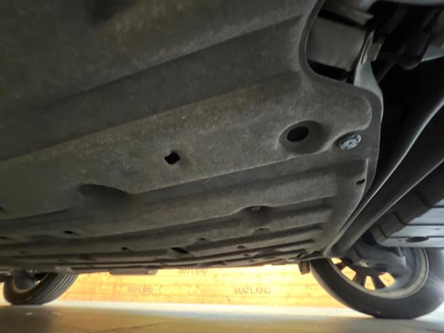 ヴェゼル ハイブリッドＲＳ・ホンダセンシング　禁煙車　純正７インチナビ　バックカメラ　ホンダセンシング　ハーフレザーシート　ドラレコ　スマートキー　ＬＥＤヘッド　ビルトインＥＴＣ　純正１８インチアルミ　車線逸脱警報　オートライト（22枚目）