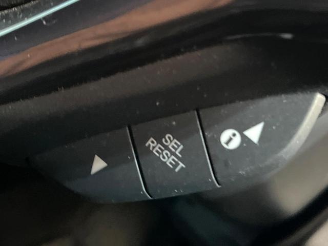 ヴェゼル ハイブリッドＲＳ・ホンダセンシング　禁煙車　純正７インチナビ　バックカメラ　ホンダセンシング　ハーフレザーシート　ドラレコ　スマートキー　ＬＥＤヘッド　ビルトインＥＴＣ　純正１８インチアルミ　車線逸脱警報　オートライト（47枚目）