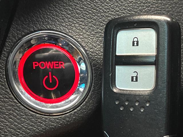 ヴェゼル ハイブリッドＲＳ・ホンダセンシング　禁煙車　純正７インチナビ　バックカメラ　ホンダセンシング　ハーフレザーシート　ドラレコ　スマートキー　ＬＥＤヘッド　ビルトインＥＴＣ　純正１８インチアルミ　車線逸脱警報　オートライト（68枚目）