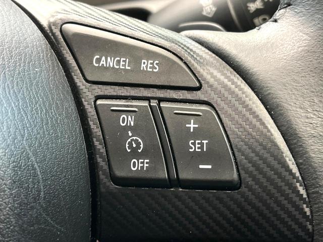 �y�N���[�Y�R���g���[���z�������H�����N���N���s�B�A�N�Z���𗣂��Ă���葬�x�ő��s���ł��A�������^�]���̕��S���y���I�����E�������ȒP�ȃX�C�b�`����Œ����ł��܂��B