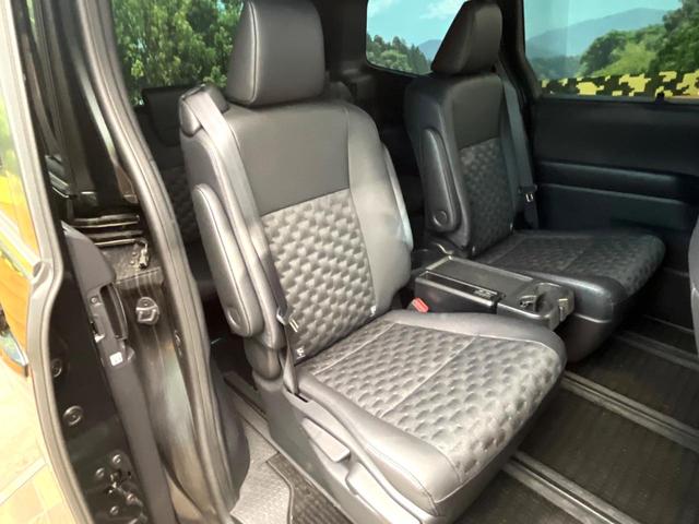 ヴォクシー Ｓ－Ｚ　セーフティセンス　レーダークルーズ　両側電動ドア　純正１０．５型ナビ　バックカメラ　ＥＴＣ　ＨＤＭＩ入力　ＣＤ／ＤＶＤデッキ　シートヒーター　ハーフレザーシート　リアオートエアコン　純正１７インチＡＷ（9枚目）