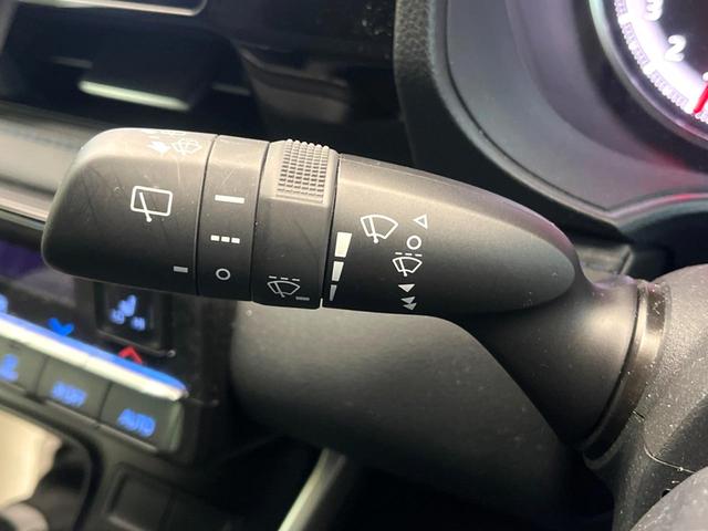 ヴォクシー Ｓ－Ｚ　セーフティセンス　レーダークルーズ　両側電動ドア　純正１０．５型ナビ　バックカメラ　ＥＴＣ　ＨＤＭＩ入力　ＣＤ／ＤＶＤデッキ　シートヒーター　ハーフレザーシート　リアオートエアコン　純正１７インチＡＷ（47枚目）