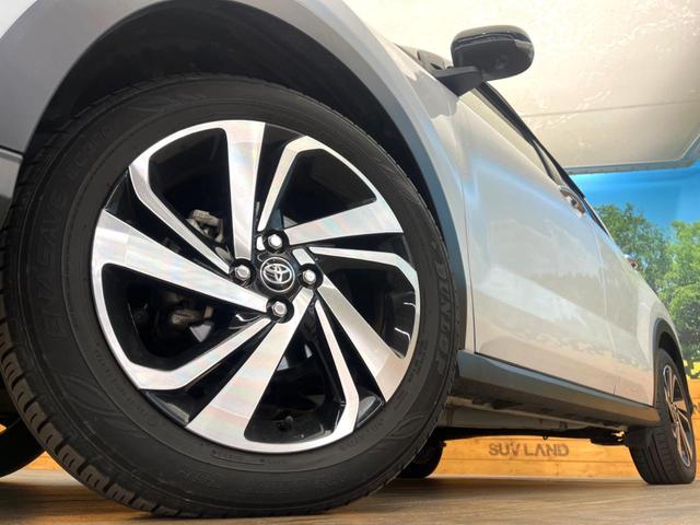 �y�����P�V�C���`�A���~�z�C�[���z�O�ςɃ}�b�`���������A���~�z�C�[���𑕒����Ă���܂��B�e��ЊO�A���~�z�C�[����A�X�^�b�h���X�^�C�����戵�����Ă���܂��B���񂲑��k����������