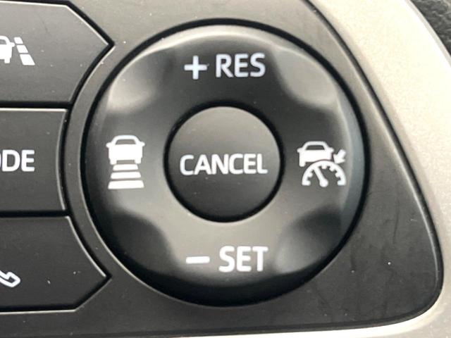 ライズ Ｚ　禁煙車　純正９インチナビ　全周囲カメラ　ブラインドスポットモニター　レーダークルーズ　シートヒーター　ＵＳＢ入力端子　純正１７インチアルミ　ＬＥＤヘッド　ＥＴＣ（7枚目）