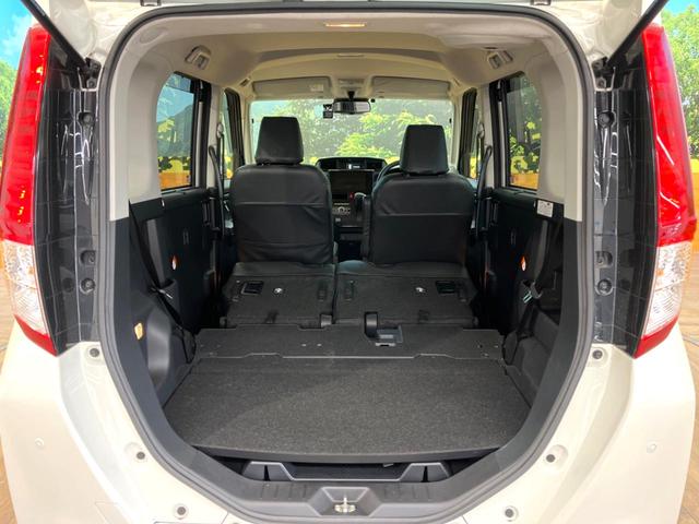 ���i�̂���������ʋ΁A���}���ɏ\���ȉ׎��X�y�[�X���m�ۂ��Ă���܂��B�Z�J���h�V�[�g��|���ƁA�傫�ȉו��̐ύڂ��\�ł���