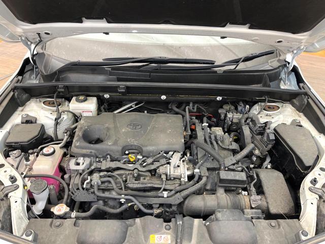 ハリアーハイブリッド Ｓ　８型ディスプレイオーディオ　セーフティセンス　レーダークルーズ　バックカメラ　ブラインドスポットモニター　デジタルインナーミラー　純正１７インチアルミ　ＬＥＤヘッドライト　ＥＴＣ　純正革巻ステアリング（18枚目）