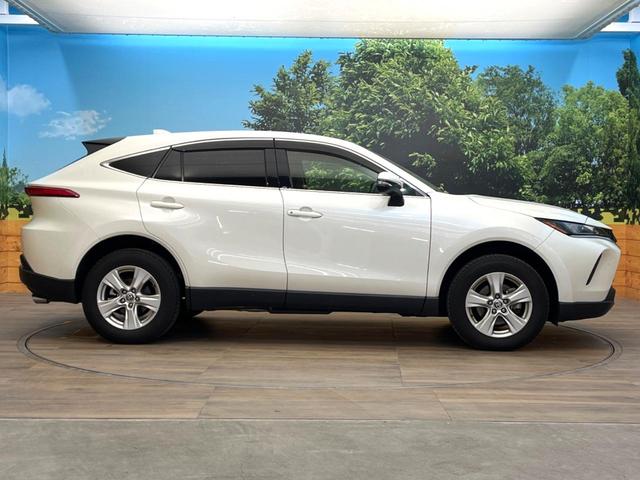 ハリアーハイブリッド Ｓ　８型ディスプレイオーディオ　セーフティセンス　レーダークルーズ　バックカメラ　ブラインドスポットモニター　デジタルインナーミラー　純正１７インチアルミ　ＬＥＤヘッドライト　ＥＴＣ　純正革巻ステアリング（29枚目）