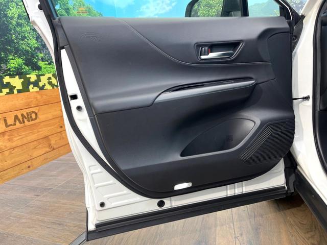 ハリアーハイブリッド Ｓ　８型ディスプレイオーディオ　セーフティセンス　レーダークルーズ　バックカメラ　ブラインドスポットモニター　デジタルインナーミラー　純正１７インチアルミ　ＬＥＤヘッドライト　ＥＴＣ　純正革巻ステアリング（32枚目）