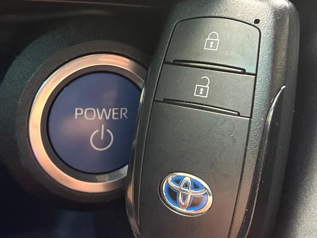 ハリアーハイブリッド Ｓ　８型ディスプレイオーディオ　セーフティセンス　レーダークルーズ　バックカメラ　ブラインドスポットモニター　デジタルインナーミラー　純正１７インチアルミ　ＬＥＤヘッドライト　ＥＴＣ　純正革巻ステアリング（53枚目）