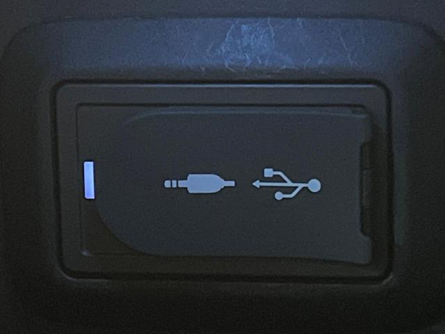 ハリアーハイブリッド Ｓ　８型ディスプレイオーディオ　セーフティセンス　レーダークルーズ　バックカメラ　ブラインドスポットモニター　デジタルインナーミラー　純正１７インチアルミ　ＬＥＤヘッドライト　ＥＴＣ　純正革巻ステアリング（54枚目）