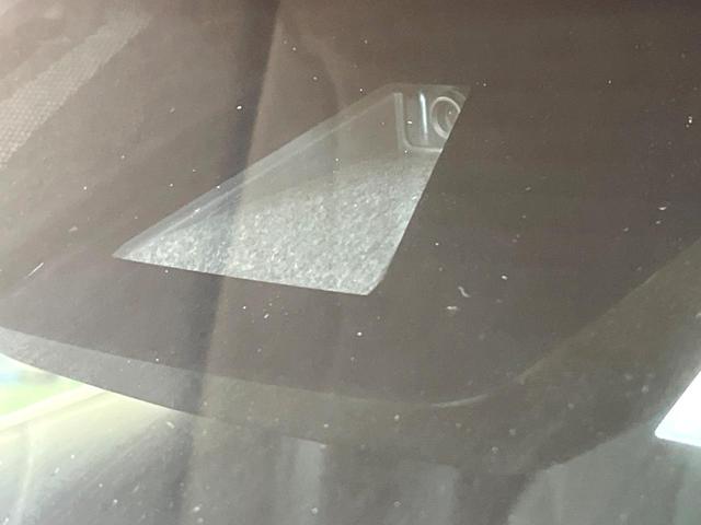 ハリアーハイブリッド Ｓ　８型ディスプレイオーディオ　セーフティセンス　レーダークルーズ　バックカメラ　ブラインドスポットモニター　デジタルインナーミラー　純正１７インチアルミ　ＬＥＤヘッドライト　ＥＴＣ　純正革巻ステアリング（62枚目）