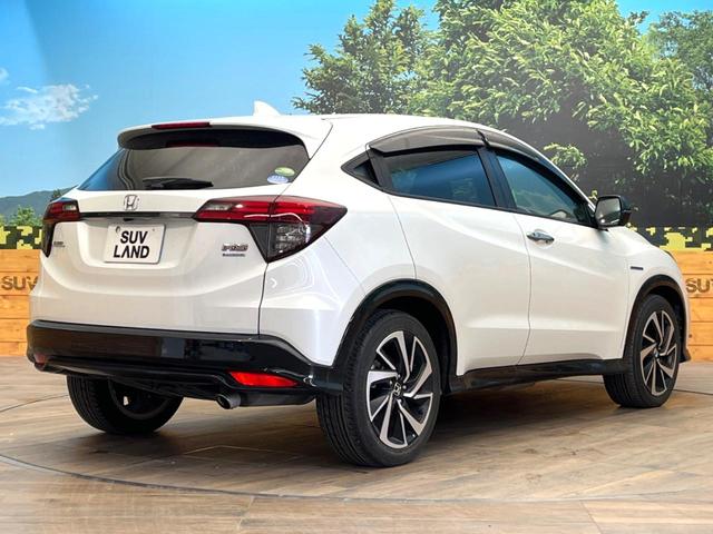 ヴェゼル ハイブリッドＲＳ・ホンダセンシング　純正８型ナビ　ホンダセンシング　レーダークルーズ　レーンキープアシスト　バックカメラ　フルセグＴＶ　Ｂｌｕｅｔｏｏｔｈ再生　ＬＥＤヘッドライト　純正１８インチアルミ　シートヒーター　ＥＴＣ　ドラレコ（17枚目）