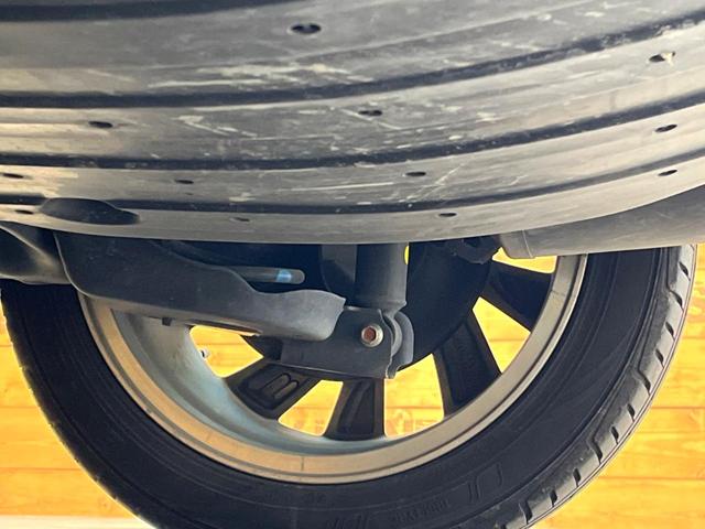 ヴェゼル ハイブリッドＲＳ・ホンダセンシング　純正８型ナビ　ホンダセンシング　レーダークルーズ　レーンキープアシスト　バックカメラ　フルセグＴＶ　Ｂｌｕｅｔｏｏｔｈ再生　ＬＥＤヘッドライト　純正１８インチアルミ　シートヒーター　ＥＴＣ　ドラレコ（21枚目）