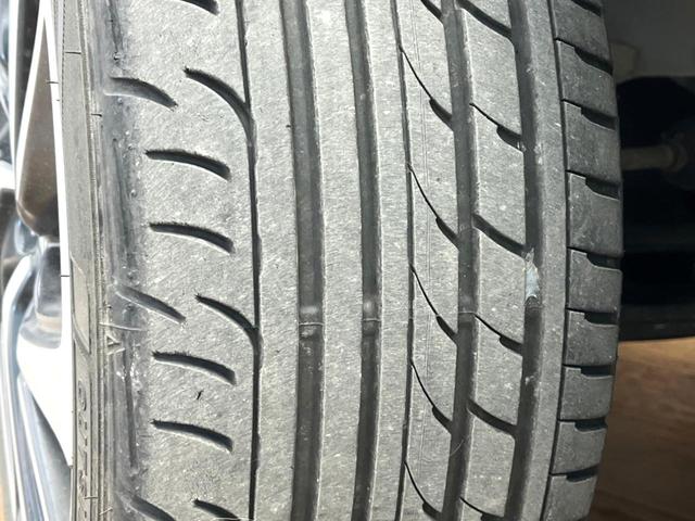 ヴェゼル ハイブリッドＲＳ・ホンダセンシング　純正８型ナビ　ホンダセンシング　レーダークルーズ　レーンキープアシスト　バックカメラ　フルセグＴＶ　Ｂｌｕｅｔｏｏｔｈ再生　ＬＥＤヘッドライト　純正１８インチアルミ　シートヒーター　ＥＴＣ　ドラレコ（25枚目）