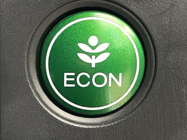 ヴェゼル ハイブリッドＲＳ・ホンダセンシング　純正８型ナビ　ホンダセンシング　レーダークルーズ　レーンキープアシスト　バックカメラ　フルセグＴＶ　Ｂｌｕｅｔｏｏｔｈ再生　ＬＥＤヘッドライト　純正１８インチアルミ　シートヒーター　ＥＴＣ　ドラレコ（41枚目）