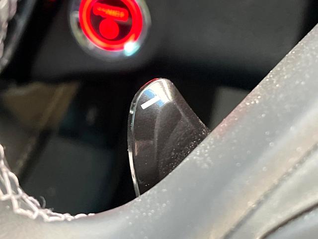 ヴェゼル ハイブリッドＲＳ・ホンダセンシング　純正８型ナビ　ホンダセンシング　レーダークルーズ　レーンキープアシスト　バックカメラ　フルセグＴＶ　Ｂｌｕｅｔｏｏｔｈ再生　ＬＥＤヘッドライト　純正１８インチアルミ　シートヒーター　ＥＴＣ　ドラレコ（53枚目）